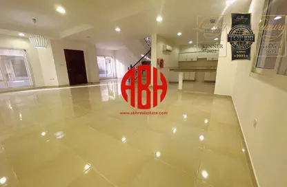 مجمع سكني - 3 غرف نوم - 4 حمامات للايجار في فلل عين خالد - عين خالد - الدوحة