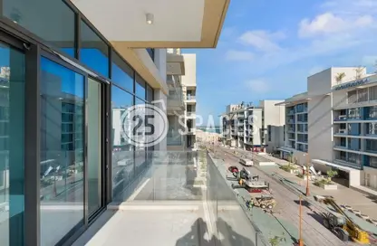 Apartment - 2 Bedrooms - 3 Bathrooms for sale in Crystal Residence - The Pearl Island - Doha