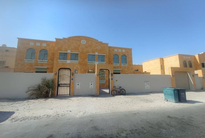 971193 - Property Image 2