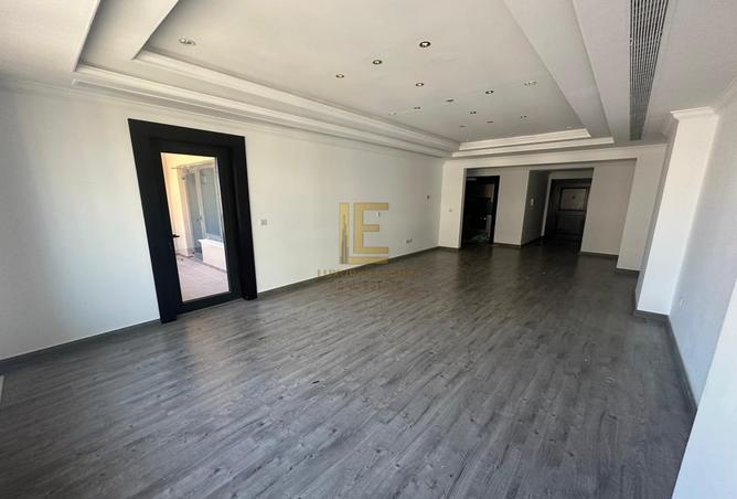 950550 - Property Image 2