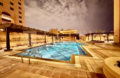 Apartment - 1 Bedroom - 2 Bathrooms for rent in West Porto Drive - Porto Arabia - The Pearl Island - Doha