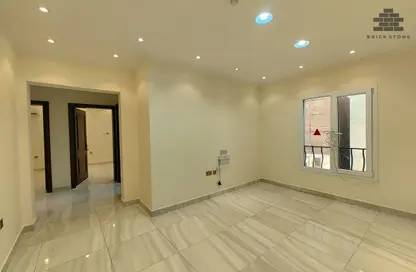 Apartment - 2 Bedrooms - 2 Bathrooms for rent in Al Mansoura - Al Mansoura - Doha