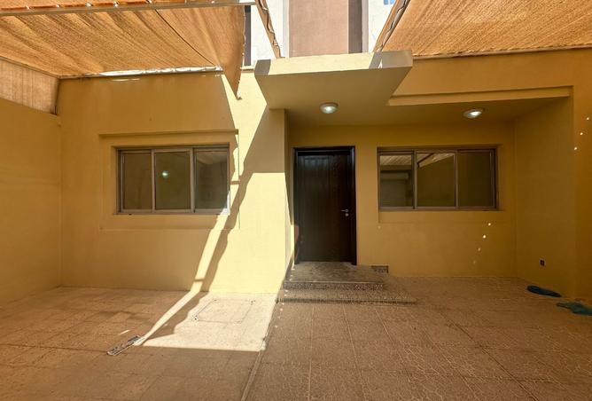 982920 - Property Main Image