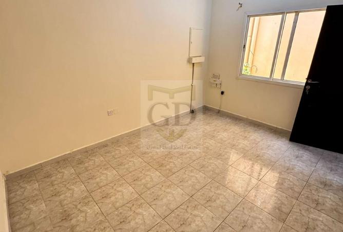 946249 - Property Image 2