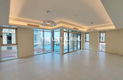 Apartment - 2 Bedrooms - 3 Bathrooms for rent in Gewan Island - The Pearl Island - Doha