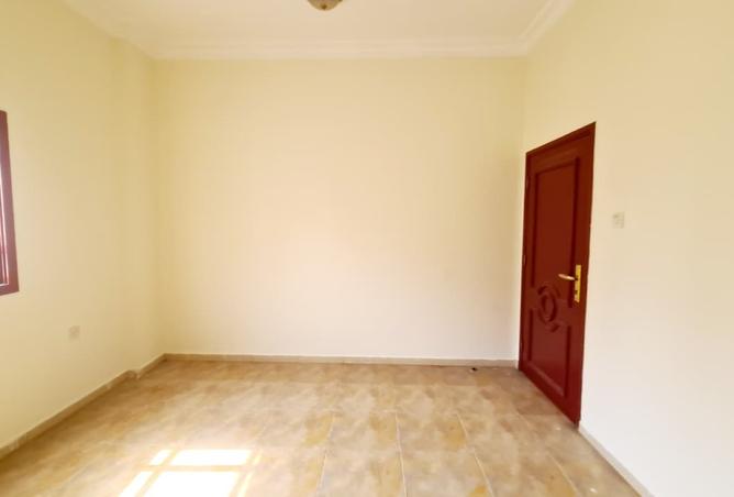 963874 - Property Image 2