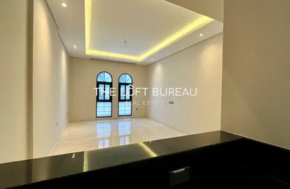Apartment - 1 Bedroom - 2 Bathrooms for sale in Fox Hills South - Fox Hills - Lusail