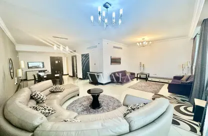 Hotel Apartments - 2 Bedrooms - 3 Bathrooms for rent in West Bay Tower - West Bay - West Bay - Doha