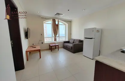 Apartment - 1 Bedroom - 1 Bathroom for rent in Umm Ghuwailina 4 - Umm Ghuwailina - Doha