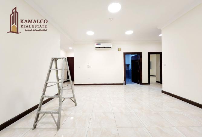 953921 - Property Image 2