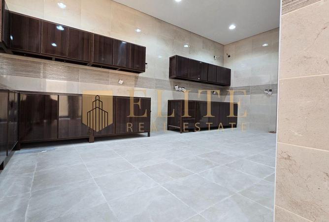 1004947 - Property Image 3