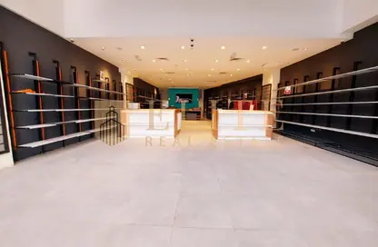 Shop - Studio - 2 Bathrooms for rent in Al Sadd Road - Al Sadd - Doha