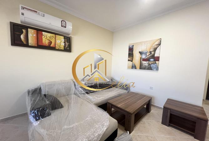 968393 - Property Image 3