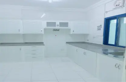 صورة لـ مطبخ شقة - 2 غرف نوم - 2 حمامات للايجار في النصر - الدوحة ، صورة رقم 1
