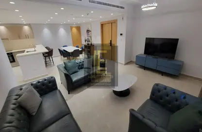 Apartment - 2 Bedrooms - 2 Bathrooms for rent in Viva West - Viva Bahriyah - The Pearl Island - Doha