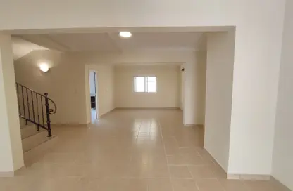 Villa - 3 Bedrooms - 3 Bathrooms for rent in Al Luqta - Al Luqta - Doha