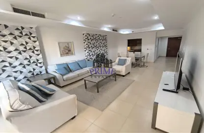 Apartment - 1 Bedroom - 2 Bathrooms for rent in Piazza Arabia - Porto Arabia - The Pearl Island - Doha