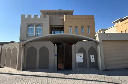 Villa - 6 Bedrooms - 6 Bathrooms for rent in Izghawa - Doha