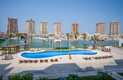 شقة - غرفة نوم - 2 حمامات للايجار في The St. Regis Marsa Arabia Island - Marsa Arabia - جزيرة اللؤلؤة - الدوحة