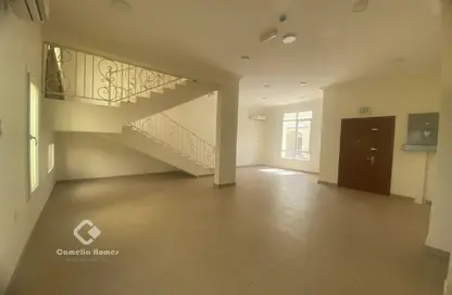 مجمع سكني - 3 غرف نوم - 3 حمامات للايجار في شارع العزيزة - العزيزية - الدوحة