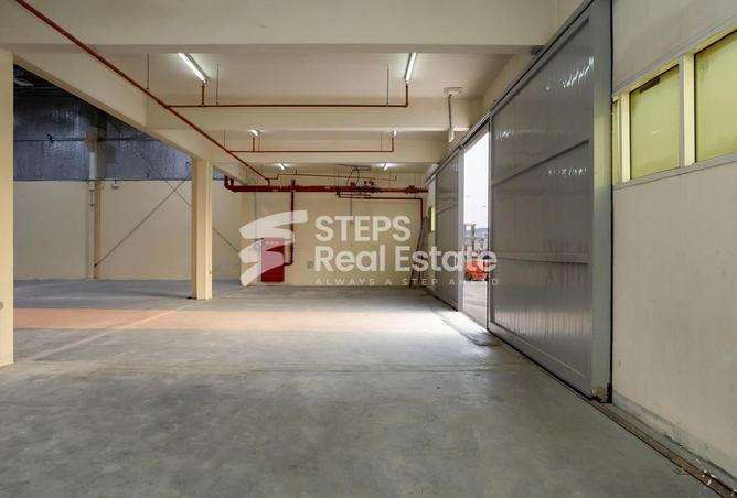996377 - Property Image 2