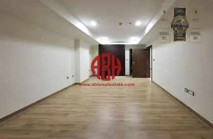 Apartment - 1 Bedroom - 2 Bathrooms for rent in East Porto Drive - Porto Arabia - The Pearl Island - Doha