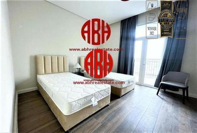 990857 - Property Image 2