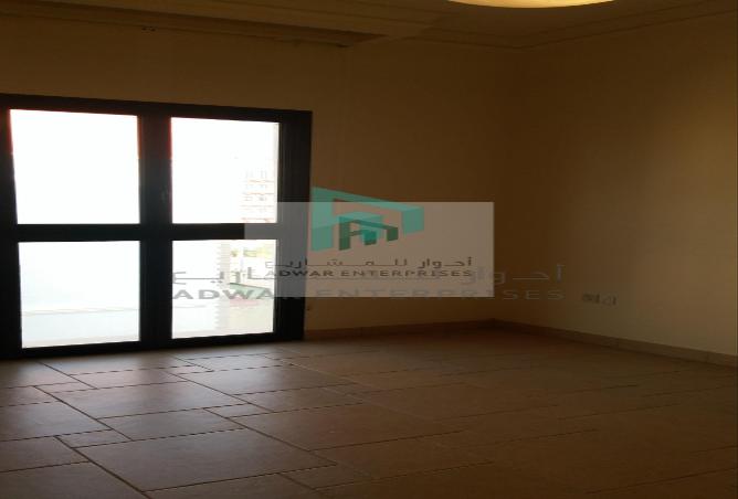 942653 - Property Image 2
