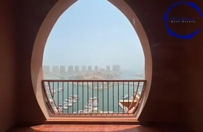 (بنتهاوس  (روف - 5 غرف نوم - 8 حمامات للايجار في طريق بورتو الشرقي - بورتو أرابيا - جزيرة اللؤلؤة - الدوحة