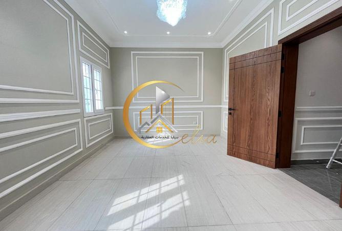 993515 - Property Image 3