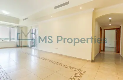 Apartment - 2 Bedrooms - 3 Bathrooms for rent in West Porto Drive - Porto Arabia - The Pearl Island - Doha
