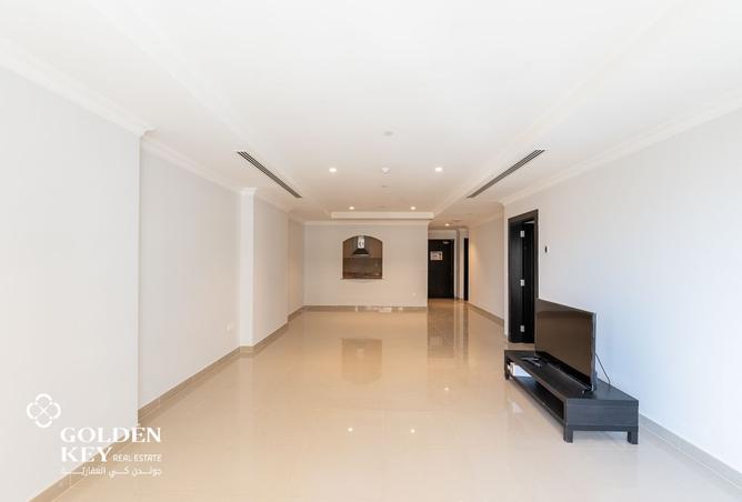 932683 - Property Image 2