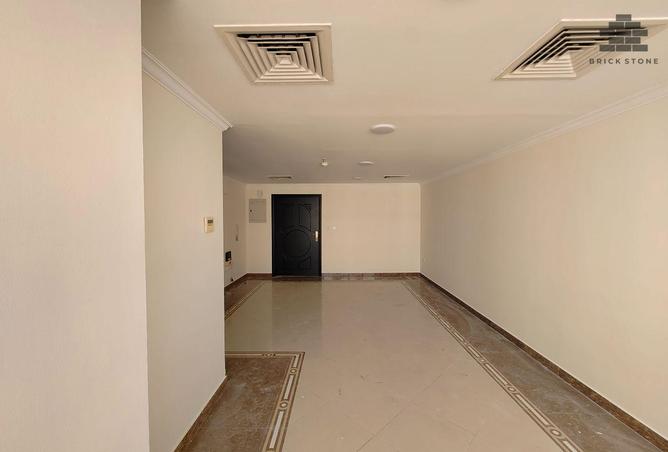 957663 - Property Image 2