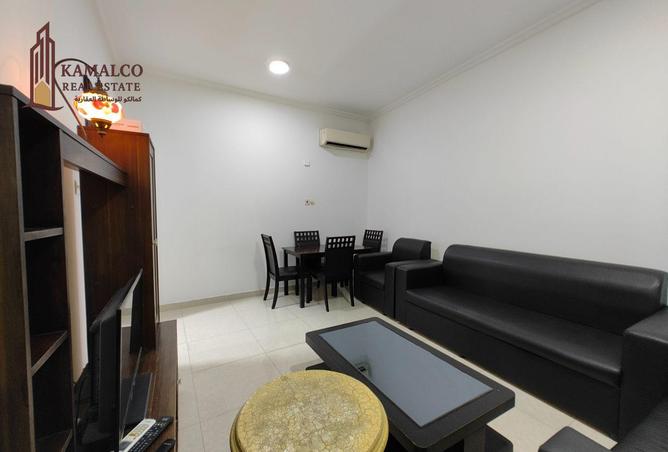 963851 - Property Image 2