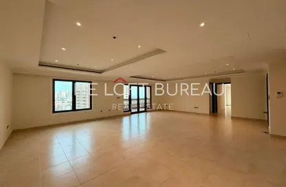 Apartment - 2 Bedrooms - 3 Bathrooms for rent in West Porto Drive - Porto Arabia - The Pearl Island - Doha