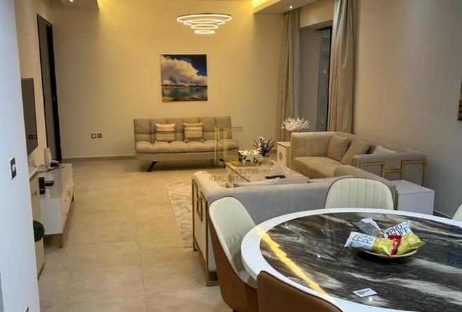 860823 - Property Image 2