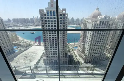 Penthouse - 3 Bedrooms - 4 Bathrooms for rent in Floresta Gardens - Floresta Gardens - The Pearl Island - Doha