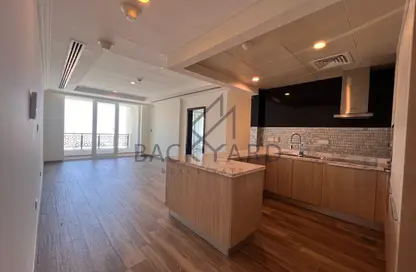 Apartment - 2 Bedrooms - 3 Bathrooms for rent in Viva Central - Viva Bahriyah - The Pearl Island - Doha