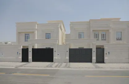 فيلا - 7 غرف نوم - 8 حمامات للبيع في مريخ - المريخ - الدوحة