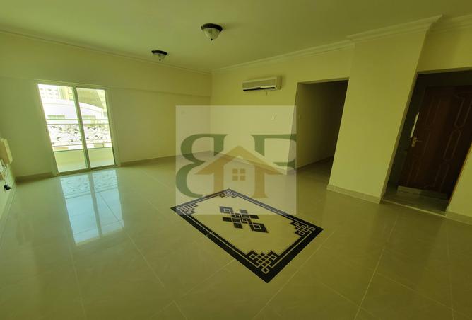 941472 - Property Image 2