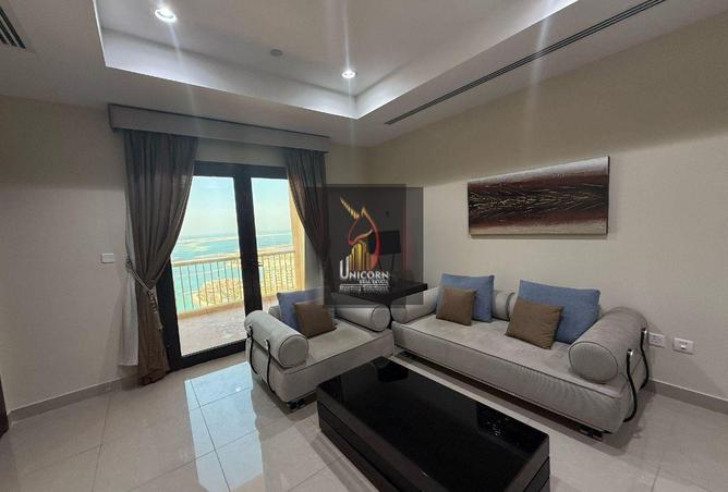 902329 - Property Image 2