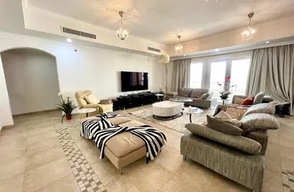 Apartment - 3 Bedrooms - 5 Bathrooms for rent in West Porto Drive - Porto Arabia - The Pearl Island - Doha
