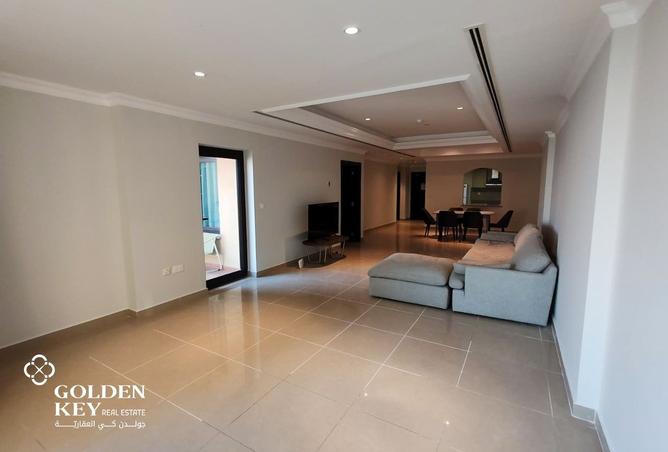 932708 - Property Image 2