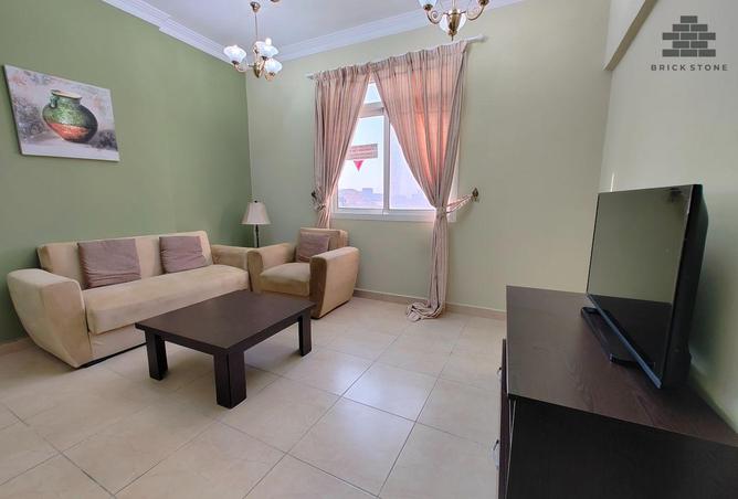 951758 - Property Image 3