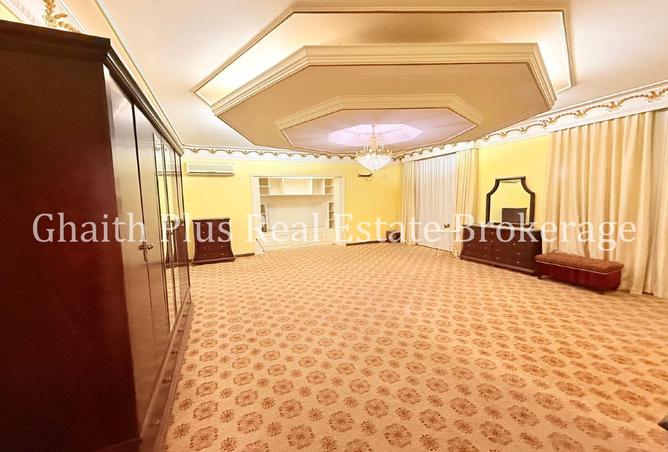 986297 - Property Image 2