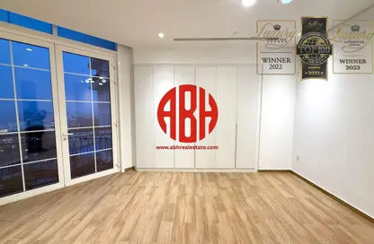 Apartment - 2 Bedrooms - 4 Bathrooms for rent in Floresta Gardens - Floresta Gardens - The Pearl Island - Doha Apartment - 2 Bedrooms - 4 Bathrooms for rent in Floresta Gardens - Floresta Gardens - The Pearl Island - Doha