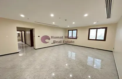 Empty Room image for: Apartment - 1 Bedroom - 2 Bathrooms for rent in Fox Hills A13 - Fox Hills - Lusail, Image 1
