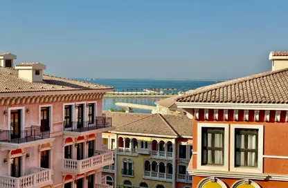 Apartment - 1 Bedroom - 2 Bathrooms for rent in Carnaval - Qanat Quartier - The Pearl Island - Doha