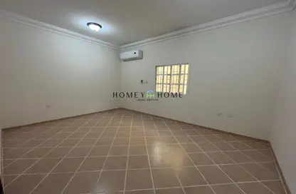 Empty Room image for: Apartment - 2 Bedrooms - 3 Bathrooms for rent in Old Airport Road - Old Airport Road - Doha, Image 1