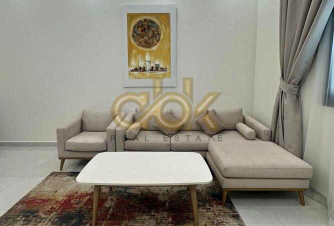 954205 - Property Image 2